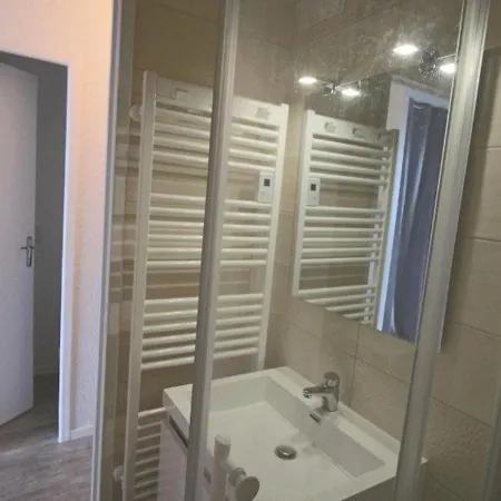 Lejlighed 4/5 Pers, Balcon Expo Sud, Tv, Cuisine Equipee, Casier A - Fr-1-457-175 Aragnouet